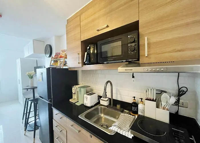 Apartment Fully Equipped Premium In Quezon
