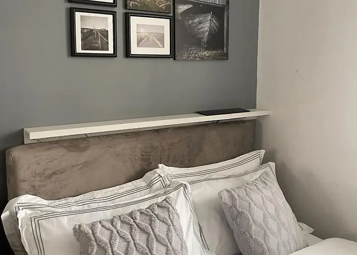 Fully Equipped Premium In Quezon Apartment Manila