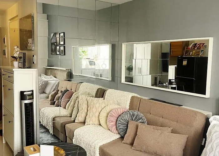 Fully Equipped Premium In Quezon Apartment *